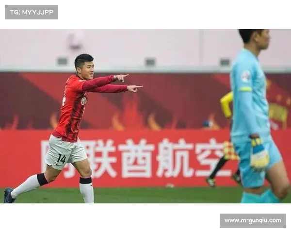 李圣龙作为海港B队一员征战中乙，带动年轻球员成长。